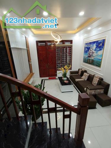 Bán nhà Bát Khối - Long Biên. Gần dự án cầu Trần Hưng Đạo. Ngõ nông, 30m x 5T. - 1