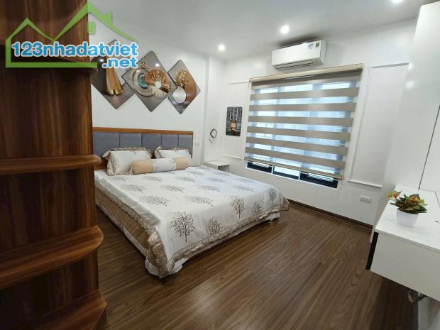 Bán nhà Bát Khối - Long Biên. Gần dự án cầu Trần Hưng Đạo. Ngõ nông, 30m x 5T. - 2