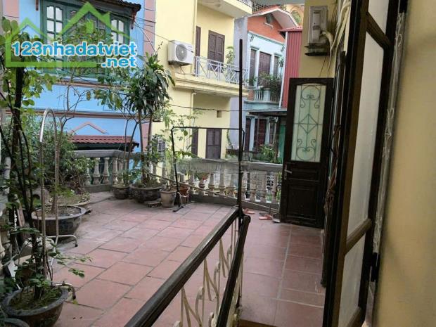 Cho thuê nhà riêng 50m2 x2 tầng Ngõ 135 Đội Cấn, Phường Đội Cấn, Quận Ba Đình, Hà Nội - 2