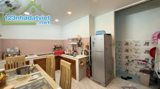 BÁN NHÀ GÒ VẤP, MẶT TIỀN HẺM XE TẢI THÔNG, 76M2, GIÁ TỐT. - 1