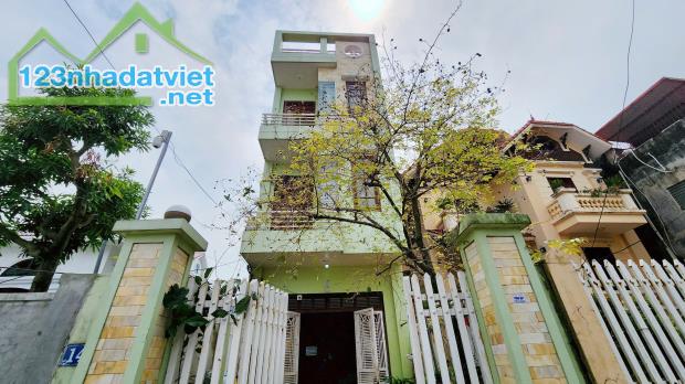 Bán nhà Thiên Lôi, 80m 3 tầng, độc lập, sân cổng riêng, ô.tô đỗ cửa, Giá 5.2 tỉ - 4