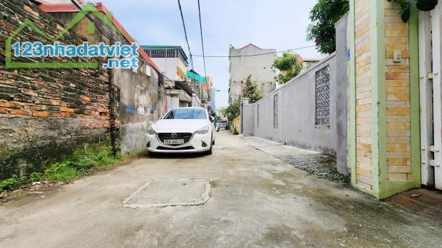 Bán nhà Thiên Lôi, 80m 3 tầng, độc lập, sân cổng riêng, ô.tô đỗ cửa, Giá 5.2 tỉ - 3