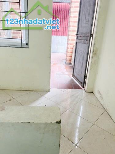 Cho thuê nhà nguyên căn ngõ 54 Ngõ Quỳnh, Hai Bà Trưng 4 tầng, 2 ngủ, 8 Triệu