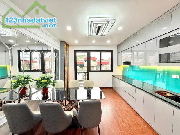 Bán tòa nhà 6 tầng thang máy, dt 40m2 Xuân La - Tây Hồ - giá nhỉnh 15 Tỷ - 3