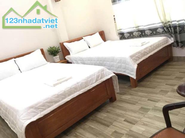 Bán KS 3 tầng 9 Phòng đường An Hải Đông 1 cách biển 200m đi bộ giá 10ty - 1
