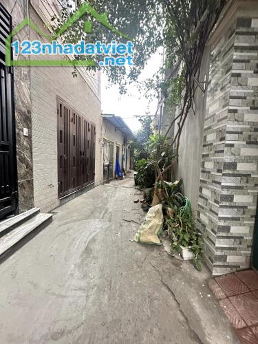 ĐẤT NỞ HẬU NHIỀU LỘC, 2 THOÁNG TRƯỚC SAU, CÓ Ô CHỜ THANG MÁY- TÂY MỖ 42M2 Gía hơn 4tyy