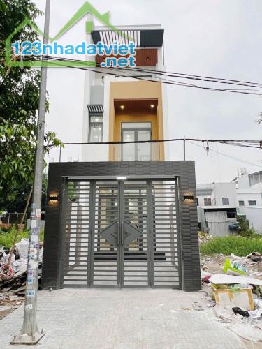 Nhà 1 trệt 2 lầu-mới hoàn công-100m2-Gần Bệnh Viện Nhi đồng 3 Tân Kiên BC !!