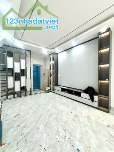 Nhà riêng Bán nhà phố Trần Khát Chân, Nhà xây mới, 40m2 x 6 tầng thang máy, Tài chính 8 Tỷ