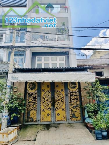 Bình Tân, mặt tiền kinh doanh- Nhà đẹp 4 tầng, 100m2 (5x20) giáp Tân Phú, Quận 6