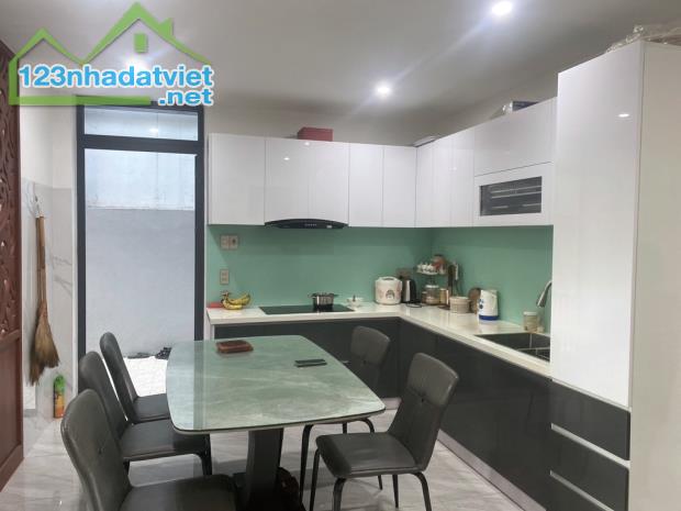 BÁN BIỆT THỰ  GẦN BIỂN 1,5 TẦNG – MẶT TIỀN ĐƯỜNG HÒA MINH 19, DT 170M2, GIÁ CHỈ 7,9TY - 1