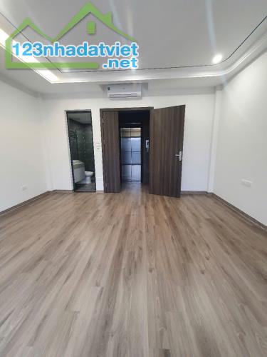 Bán nhà ngõ 34 Dịch Vọng Hậu, Cầu Giấy, 40m2, thang máy, ô tô 20m, ngõ thông, 9 tỷ - 3