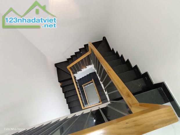 Bán Nhà Mặt Tiền Số: 193 Lê Văn Sỹ, Phường 14, Quận Phú Nhuận. DT: 94,8m2 - 4 Tầng. - 5