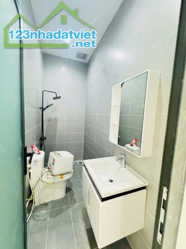 🔥🔥HẺM XE HƠI ĐỖ CỬA - NGAY GẦN AEON - NỞ HẬU - 64M2 - 3PN - 4.16 X 14.4 - 5.6TỶ TL