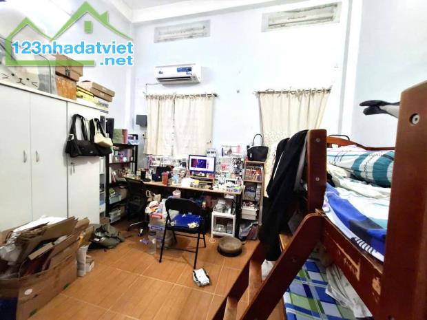 Bán nhà Quận Bình Tân, sát Quận 6, Tân Hoà Đông 32m2 giá 3,1tỷ - 1