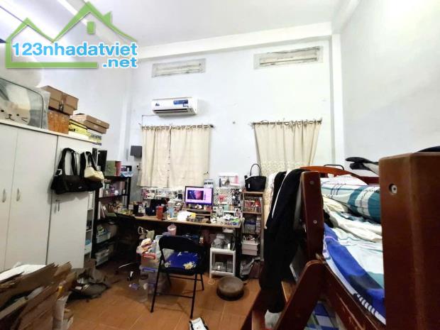 Bán nhà Quận Bình Tân, sát Quận 6, Tân Hoà Đông 32m2 giá 3,1tỷ - 2