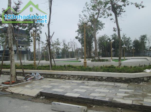 Tôi bán nhà LK Đông Dương Residence view công viên gần Vinhomes Đan Phượng 80m2 chỉ 12.68