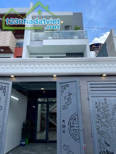 bán nhà xuân thới sơn hóc môn vị trí ngây trung tâm sinh thái hóc môn giá 5,6 tỷ