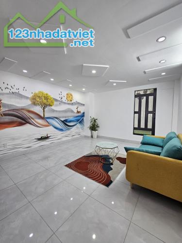 Bán nhà HXH, 60m2, Nguyễn Ảnh Thủ, Quận 12, 4 tầng, 5PN, giá 4.9 tỷ còn TL. - 3