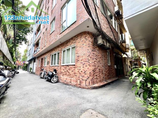 Bán nhà phố Đặng Thai Mai 30m2, 5 tầng lô góc 2 mặt ô tô cực đẹp gần Hồ Tây - 2