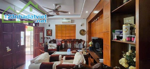 Bán nhà cấp 4 Phúc Lợi 60m² – Giá nhỉnh 6 tỷ – Sát sàn sạt ô tô tránh, vị trí cực đẹp! - 1