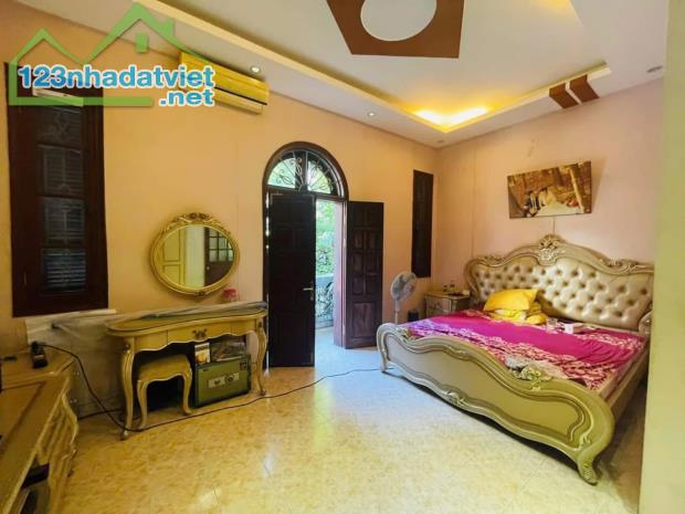 SIÊU PHẨM 310 NGHI TÀM, ĐÓN ĐẦU QUY HOẠCH, TƯƠNG LAI RỘNG MỎ, 7 CHỖ VÀO NHÀ, SIÊU GẦN PHỐ - 2