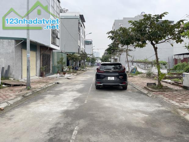 View vườn hoa 79,5m2 đất TĐC Trâu Quỳ, Gia Lâm - Đường ô tô tránh, tiện ích bạt ngàn - 3