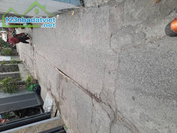 Bán nhà hxh đường ĐHT 06 Q12 90m2 3 tầng giá chỉ 5 tỷ 9 TL - 3