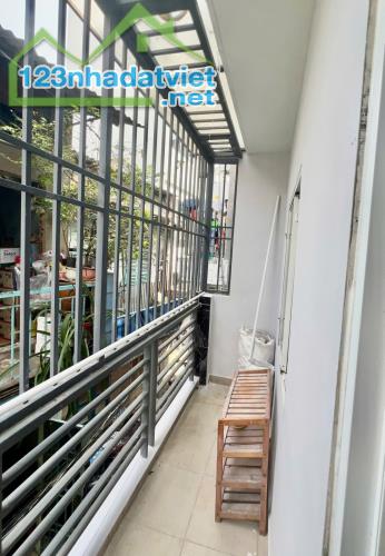 NHÀ ĐẸP TRUNG TÂM Q3, CMT8 - CHỢ HOÀ HƯNG - TÔ HIẾN THÀNH 40M² 3PN KHÉP KÍN