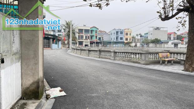 HIẾM- 20M RA HỒ ĐIỀU HOÀ - CHỢ - Ô TÔ VÀO NHÀ