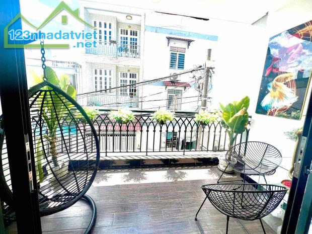 CẦN BÁN GẤP NHÀ ĐẸP HIỆN ĐẠI - 👉65M2👈 Thới An - Quận 12.  ❗4tầng, hẻm nhựa 8m❗ Khu phân - 3
