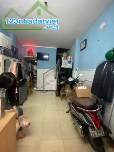 Siêu phẩm dòng tiền 60 triệu, chỉ hơn 130tr/m2, HXH, Cách Mạng Tháng 8 P15, DT 21m2