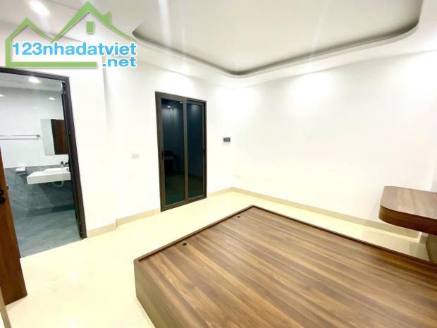 Chỉ nhỉnh 5 đ có ngay nhà phố sinh viên Triều Khúc- Ngõ Thông- Ô tô đỗ cách 1 nhà - 3