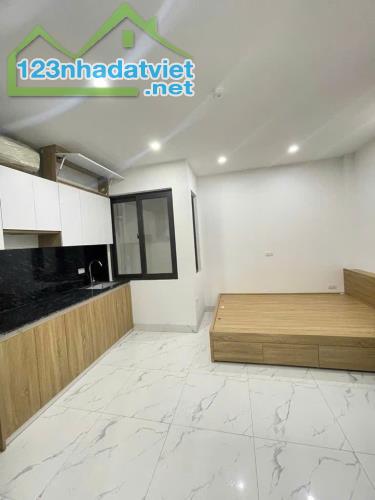 Bán Tòa CCMN ngõ phố Tạ Quang Bửu DT 110mx5T. 15p khép kín cho thuê 100tr/1 tháng - 1