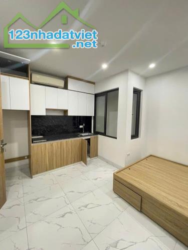 Bán Tòa CCMN ngõ phố Tạ Quang Bửu DT 110mx5T. 15p khép kín cho thuê 100tr/1 tháng