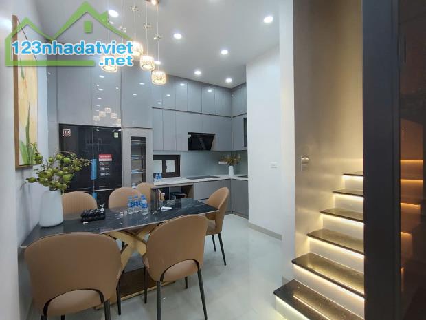Nhà Đẹp 5 Tầng Thang Máy, Ô Tô Full Nội Thất Tại Quang Trung Hà Đông Về Ở Luôn - 4