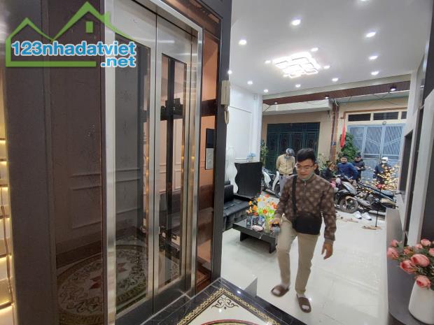 Nhà Đẹp 5 Tầng Thang Máy, Ô Tô Full Nội Thất Tại Quang Trung Hà Đông Về Ở Luôn - 3