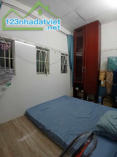 Nhà 2 tầng, HXH sát cửa, Tân Thới hiệp 1, quận 12 - 4