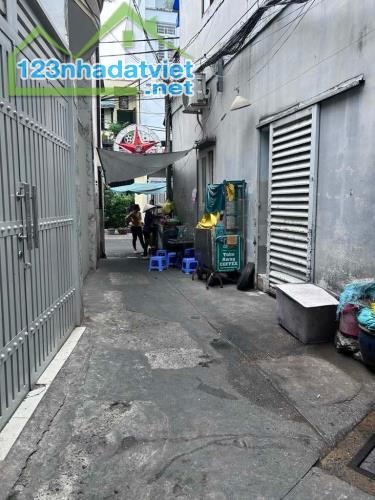 NHÀ 1/ HUỲNH TẤN PHÁT _QUẬN 7_DT 6.5x 8 _ĐÃ GIẢM CÒN HƠN 4 TỶ NHỎ