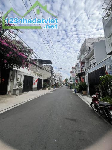 + 👉 SỐC SIÊU PHẨM GẤP GẤP BÁN NHÀ Đ CHIẾN LƯỢC BTĐA BÌNH TÂN 4*20M4L CHỈ 6xT - 5