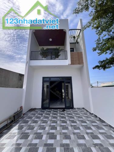 NHÀ SHR - 2 TẦNG 3 PN CHỈ 200 TRIỆU NHẬN NHÀ - CUỐI ĐƯỜNG ĐỒNG KHỞI. - 1
