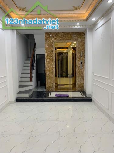 EM BÁN NHÀ Ở #GIANGVĂNMINH #BAĐÌNH - THANG MÁY - 10m RA OTO - NGÕ NÔNG GẦN PHỐ - SỔ ĐỎ
