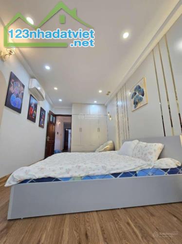 CỰC PHẨM KIM GIANG 40M2X 4,5 TẦNG. CỰC ĐẸP, Ô TÔ ĐỖ TẬN CỬA , GIÁ NHỈNH 6 TỶ - 5