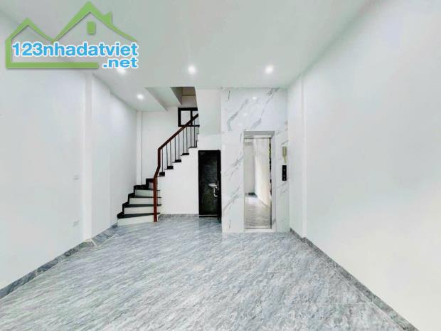 Nhà đẹp Tây Hồ 5 tầng thang máy - Ngõ to - Mặt tiền 4.5M. - 2