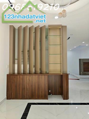 Bán nhà 4 tầng mới xây đường Cách mạng tháng 8 Q10, 90m2, sổ hồng chính chủ - 3