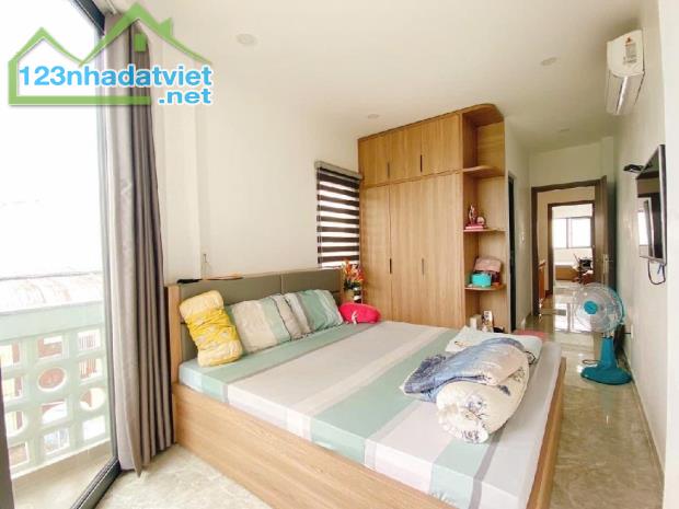 LÔ GÓC MT ĐƯỜNG GÒ VẤP P8 6LẦU TIỆN BÁN CF LÀM VĂN PHÒNG NGỘP NẶNG - 3