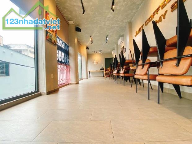 LÔ GÓC MT ĐƯỜNG GÒ VẤP P8 6LẦU TIỆN BÁN CF LÀM VĂN PHÒNG NGỘP NẶNG - 1