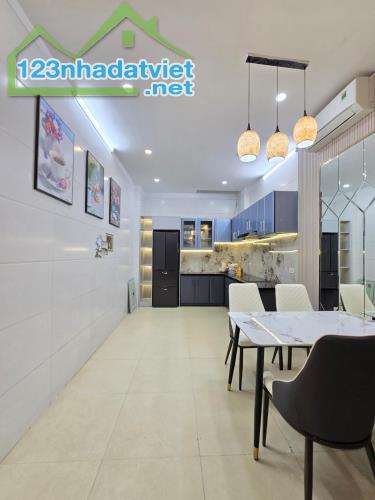 Ngõ Thông Kinh Doanh - 2 Thoáng Trước Sau, phố Chùa Quỳnh - HBT, dt: 49m, mt: 3,6m, 4 tầng - 2