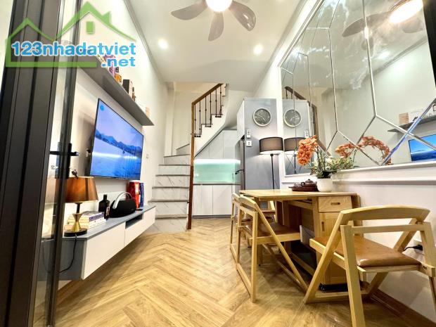 Căn RẤT ỔN phố Kim Mã, q. Ba Đình chỉ 4,9 tỷ - 4