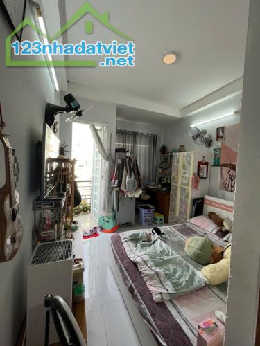 Top nhà vị trí đẹp 3.2 x 7.5m 1 trệt 4 lầu Lý Chính Thắng 3 TP.HCM - 3