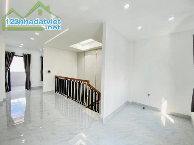 HẺM 7M NGAY AEON TÂN PHÚ - NHÀ MỚI 60M - 5 TẦNG - 5PN - FULL NT NHỈNH 6 TỶ - 4